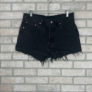 Levi’s Cut Off 501s- Size 31